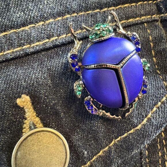 Sacred Scarab Beetle Brooch Pin with Blue Crystal – Egyptian Symbol of Rebirth - Picture 2 of 6